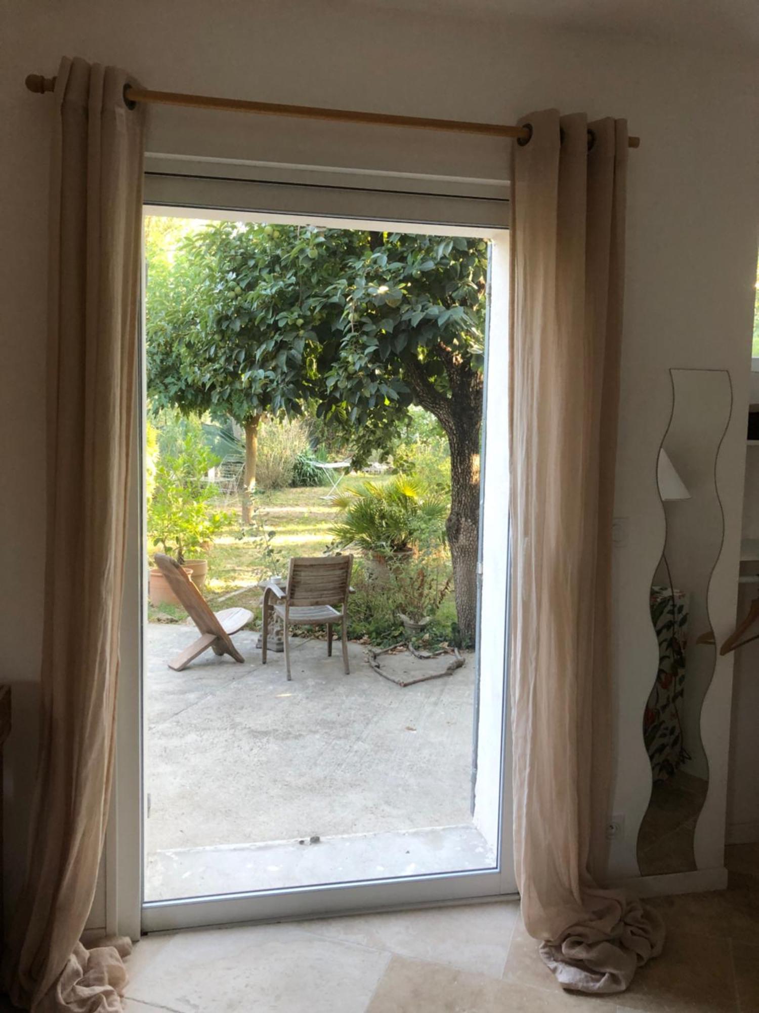 Studio Lumineux Villeneuve-les-Avignon Bagian luar foto